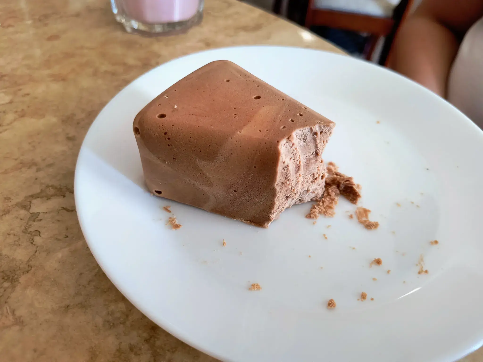 Blok czekoladowy w kawiarni Szarotka Muszyna Zdroj